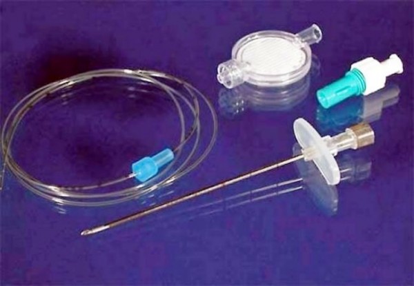 Инструмент для проведения эпидуральной анестезии