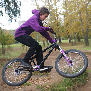 Катание на велосипеде - аэробное упражнение для подростков