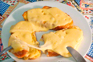 Как приготовить вкусные гренки с сыром