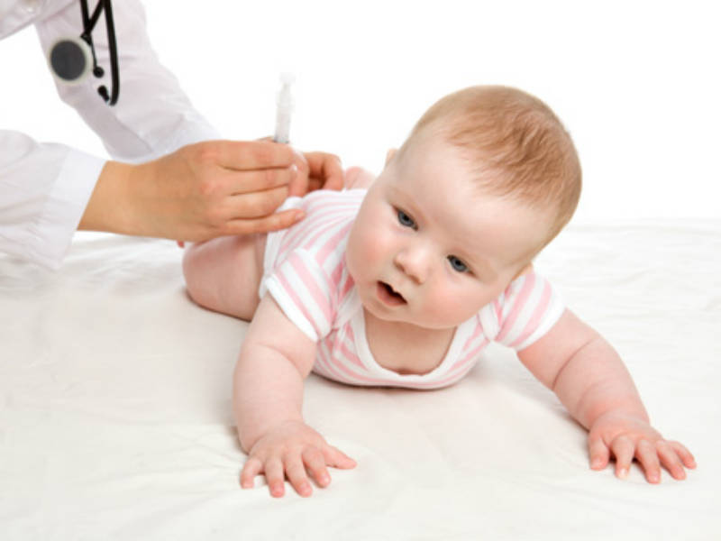 Поствакцинальные осложнения – нарушения здоровья, которые появились вследствие введения профилактической вакцины.