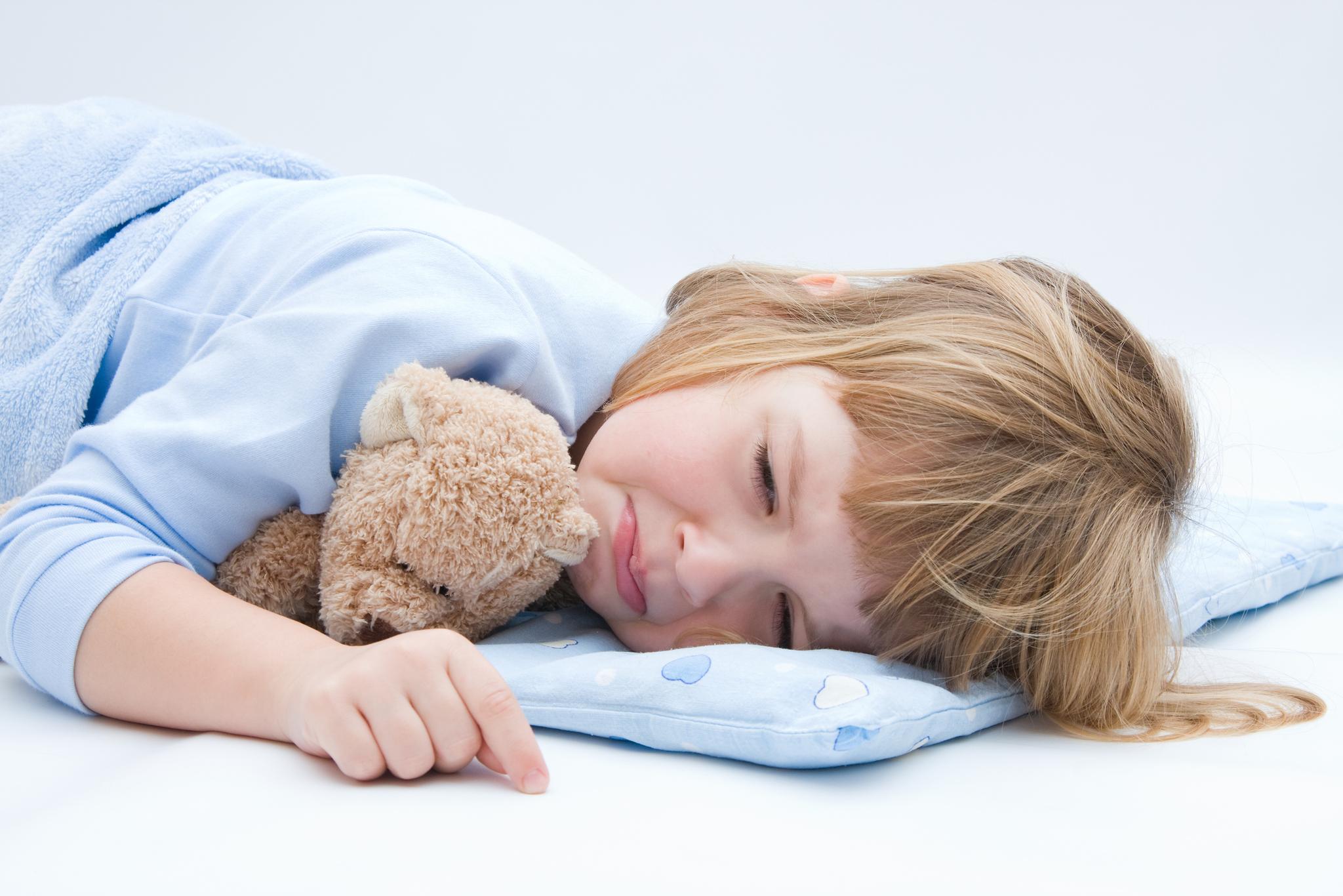 Энурез у детей – бесконтрольное мочеиспускание во сне, регулярное или спорадическое.