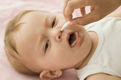 Применение Аквамариса для новорожденных