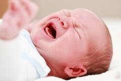 Чем опасно высокое давление у новорожденного?