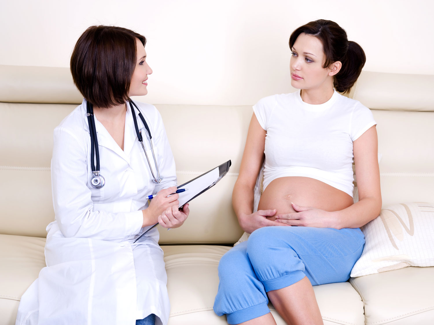 Самопроизвольное прерывание беременности (СПБ) – невынашивание беременности, итогом которого является рождение нежизнеспособного и незрелого плода на сроках до 22 недели гестационного периода.