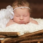 Доктор Комаровский о новорожденных: развитие по месяцам