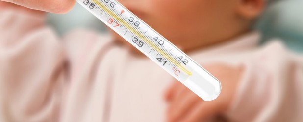 Измерение температуры новорождённому