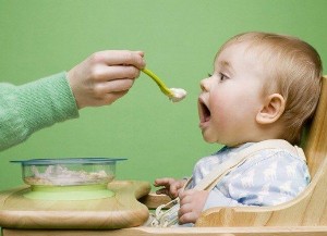 Какова норма приема пищи четырехмесячным ребенком