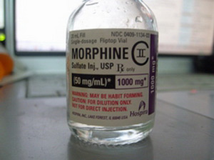 Морфин применяют при неотложной помощи