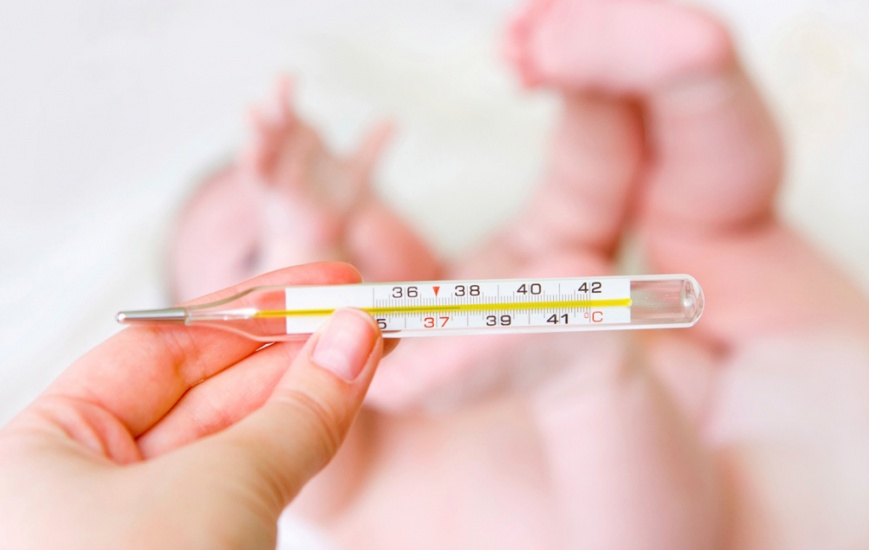 Можно ли кормить грудью новорожденного при повышенной температуре?