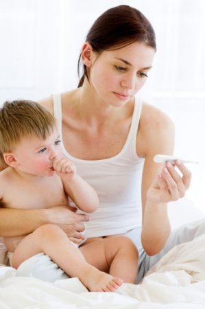 Субфебрильная температура у ребенка: причины, лечение