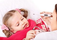 Чем лечить больное горло ребенку?