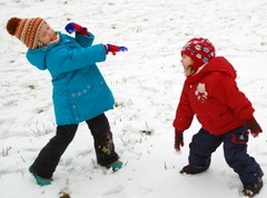 Зимние подвижные игры для детей