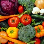 Сырые овощи и фрукты