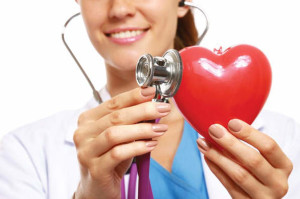 врач и пластиковое сердце