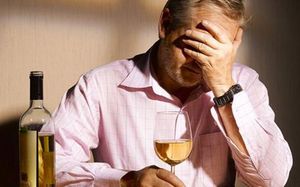 Чрезмерное потребление алкоголя оказывает токсическое действие на сердце