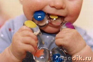 Гель и игрушки для прорезывания зубов